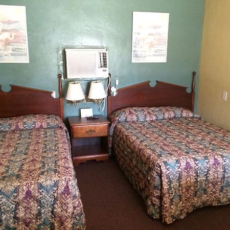Travelers Inn Okeechobee Eksteriør billede
