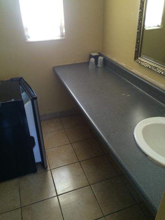 Travelers Inn Okeechobee Eksteriør billede